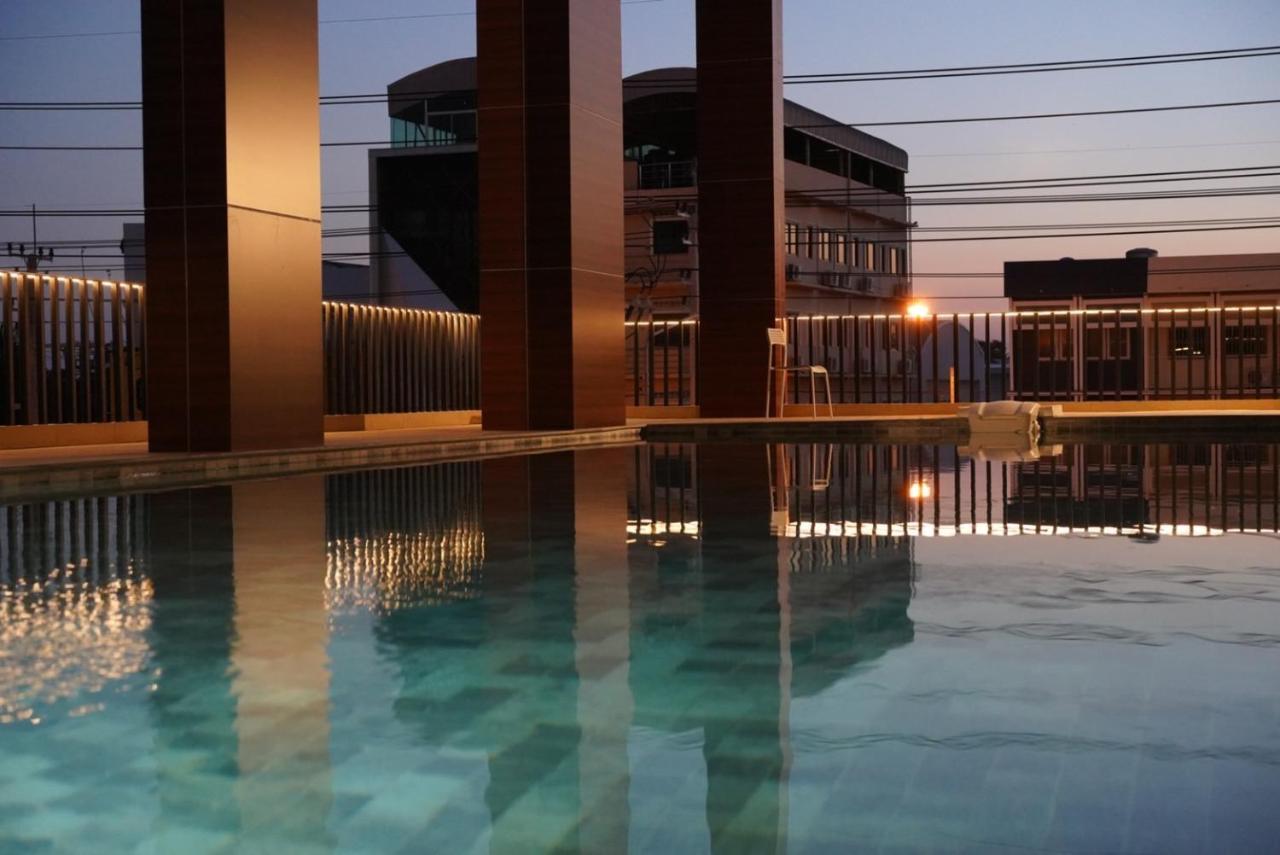 S3 Huahin Hotel Екстериор снимка